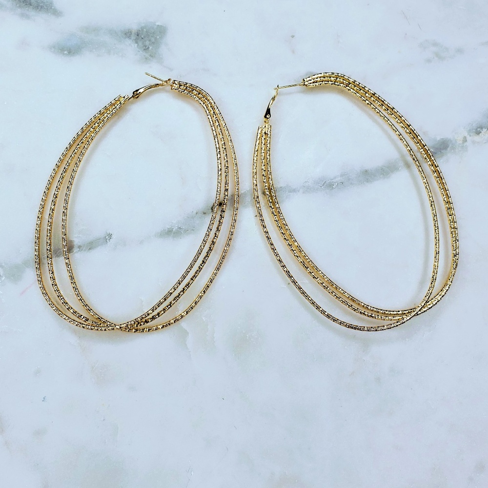 5 for $25 Gold Color Extra Large Oval Hoops - Picture 3 of 5
